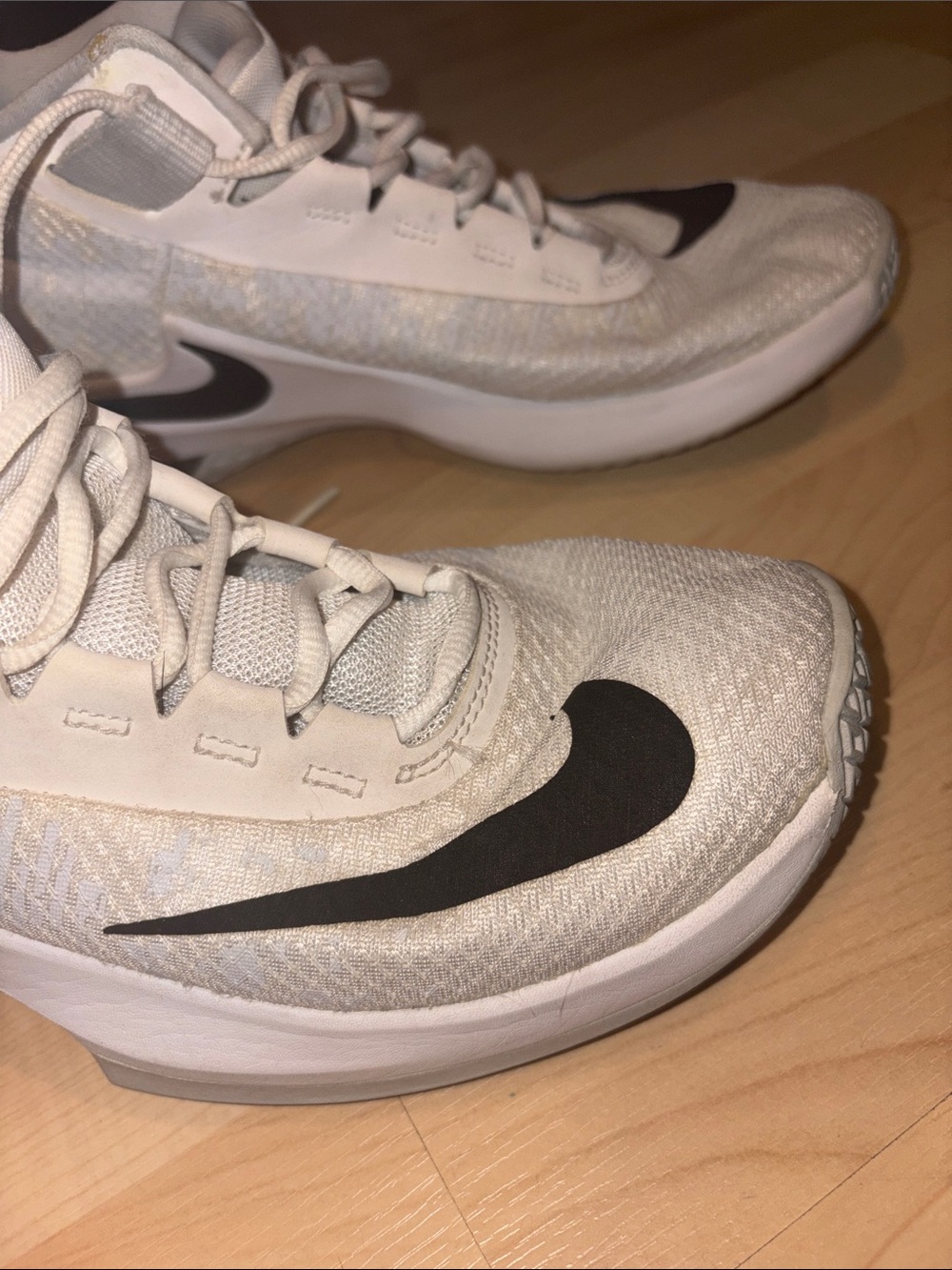 Nike Men's Air Max Infuriate Basketball Sneakers Size 8 Black Swoosh - Picture 4 of 9